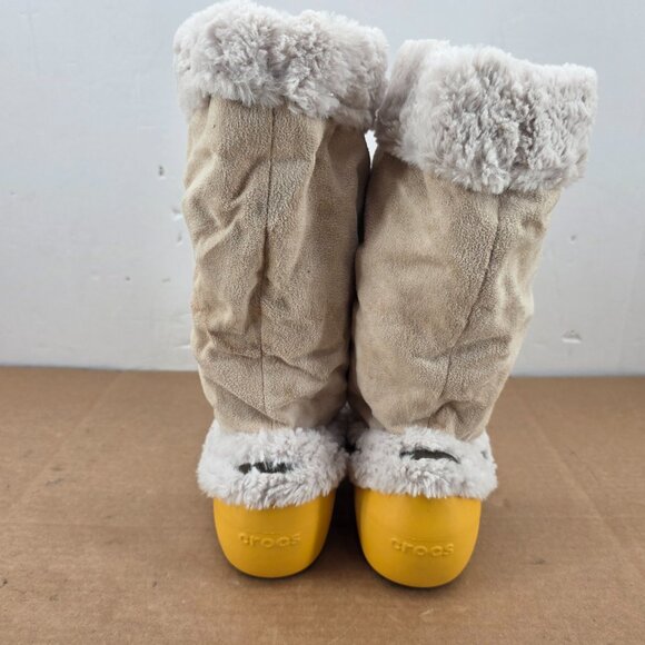 Crocs HALEY Women’s Canary Yellow Winter Snow Boots Faux Fur Lined Size 10 - Picture 3 of 16